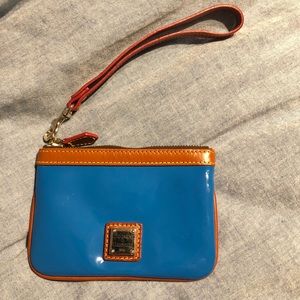 New Dooney & Bourke Blue Patent Leather Wristlet